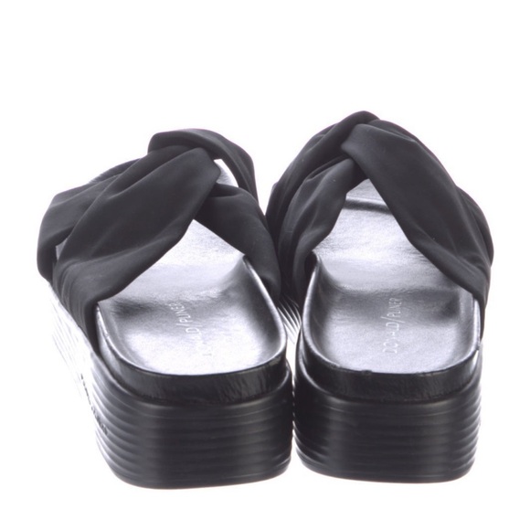 Donald Pliner | Black Freea Slide Sandals Size 7.5 Medium - Picture 8 of 9
